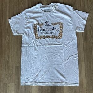 Hennything Is Possible Graphic Tee – Size M